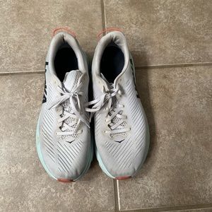 Women’s size 10.5 rincon 3 hokas
